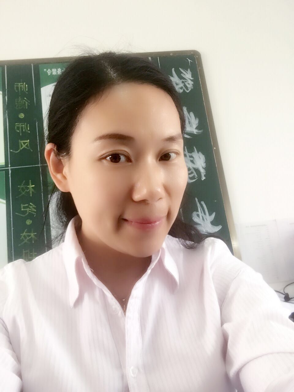 刘青 卢桅 王梦蝶 左伶俐 陈凤瑶